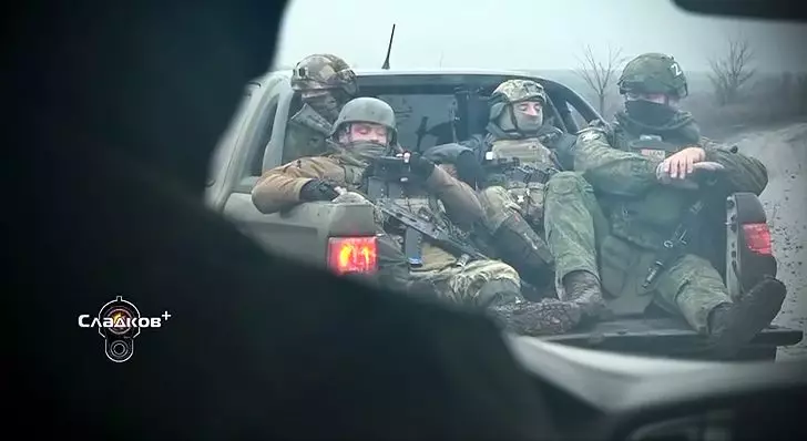 Разведгруппа Алексея Мильчакова выезжает на боевое задание