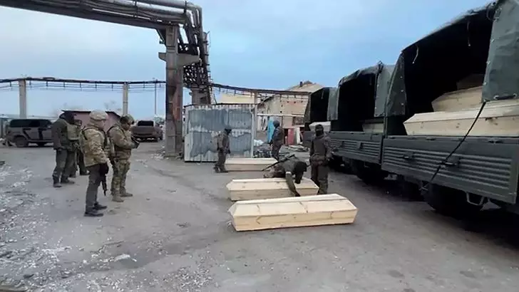 вагнеровцы отправляют ВСУшников в гробах