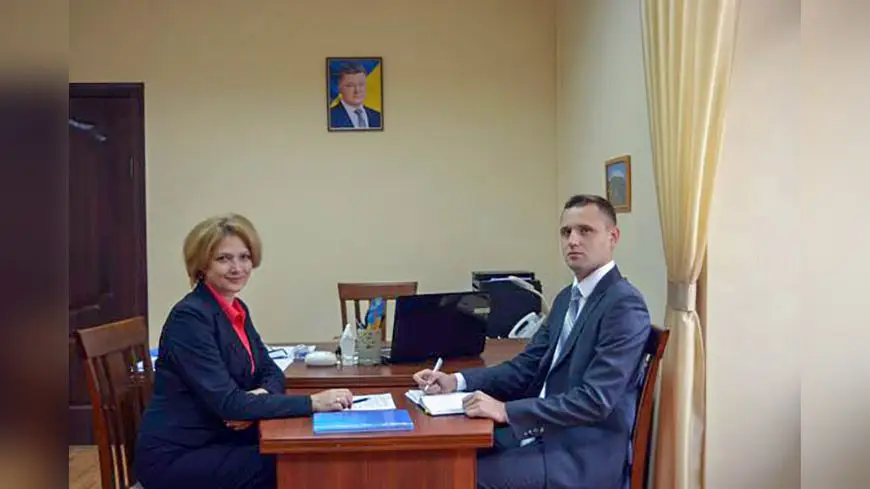 Наталья Попович и глава херсонского офиса «Крым SOS» Алексей Тильненко