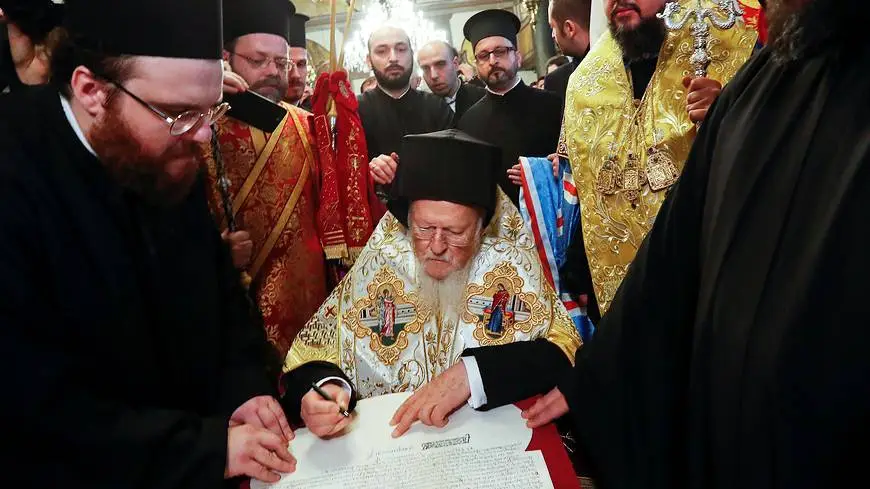 Варфоломей подписывает томос об автокефалии ПЦУ