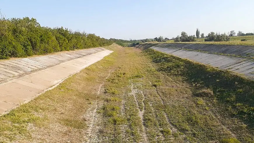 Пересохший Северо-Крымский канал