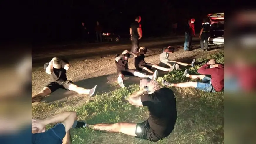 Задержанные полицией националисты