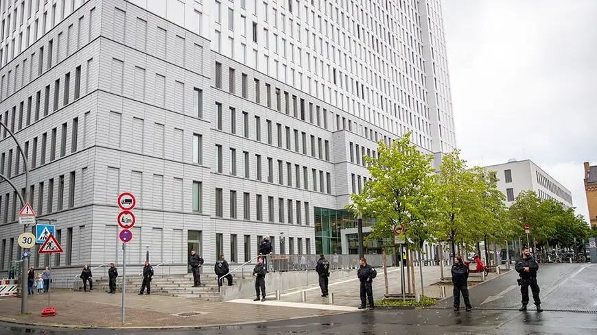 полиция вокруг клиники шарите