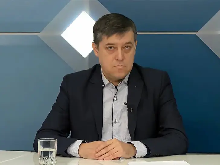 Олег Пустовгар