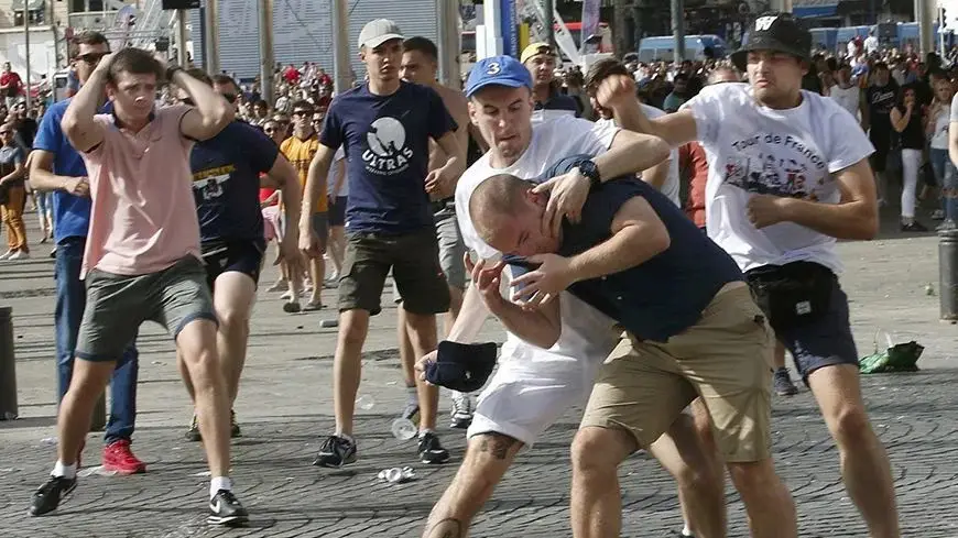 Драка футбольных болельщиков