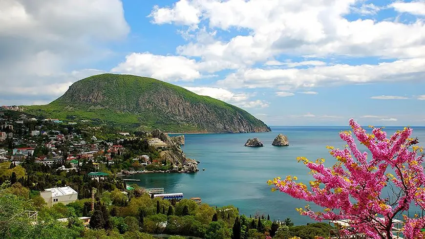 Крым весной