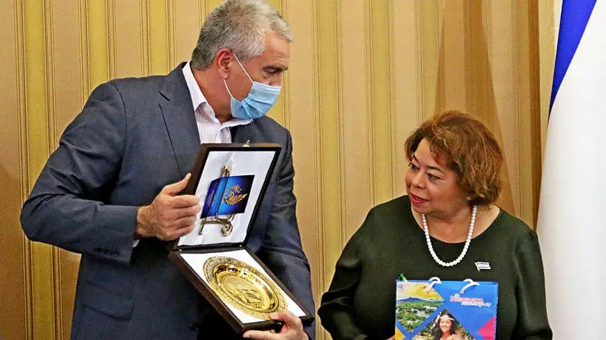 Встреча губернатора Крыма Сергея Аксенова с послом Никарагуа