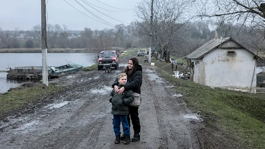 Жена погибшего военнослужащего ВСУ с сыном