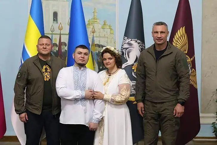 Залужный и Кличко на свадьбе