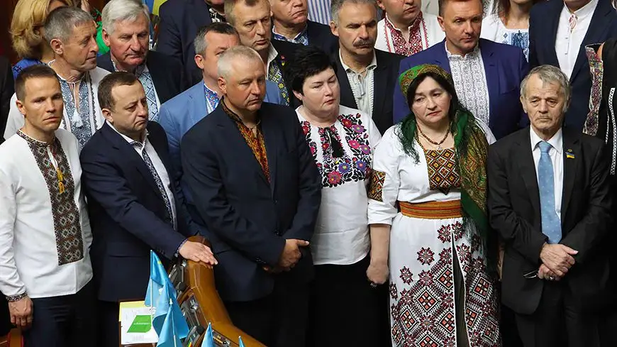 нардепы в вышиванках