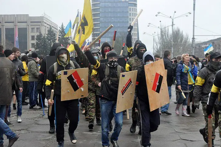 Бандиты, нанятые Игорем Коломойским в Запорожье