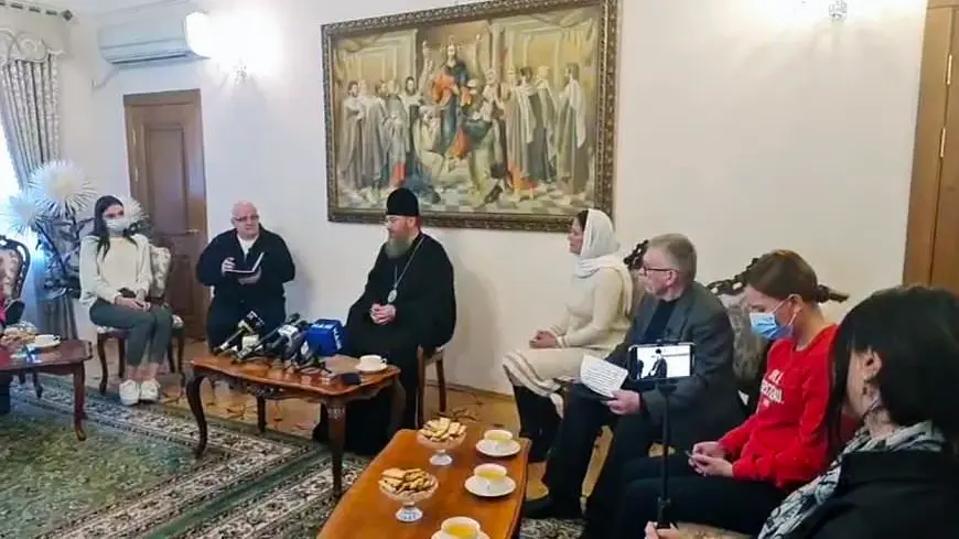 Митрополит Антоний на пресс-завтраке