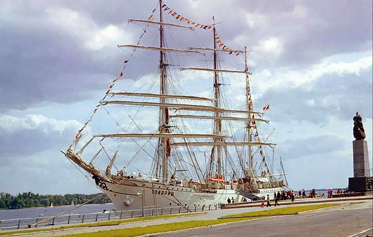 Парусник Товарищ