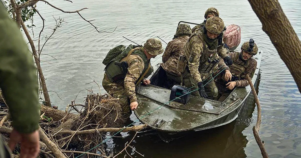 Снабжение «плацдарма» на восточном берегу Днепра