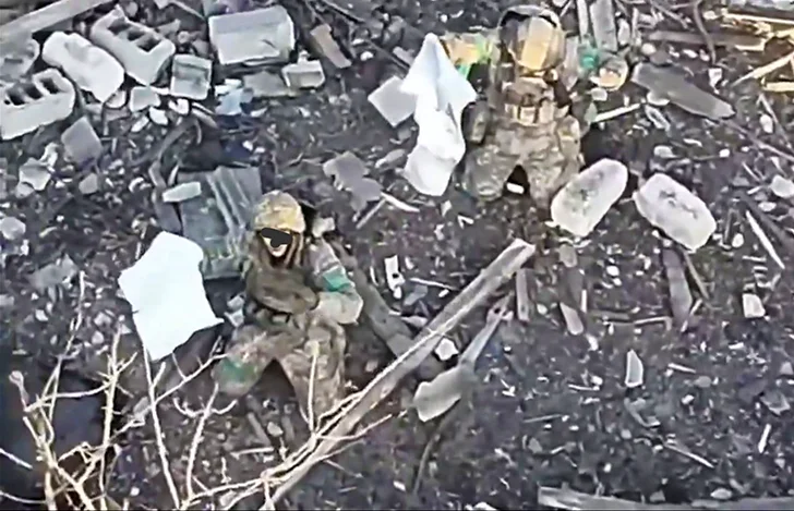 Украинские солдаты сдаются